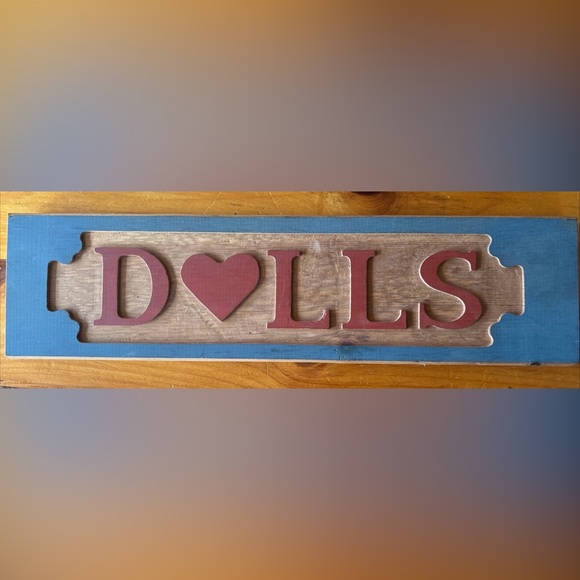 Other - Wooden Dolls Sign with Heart
